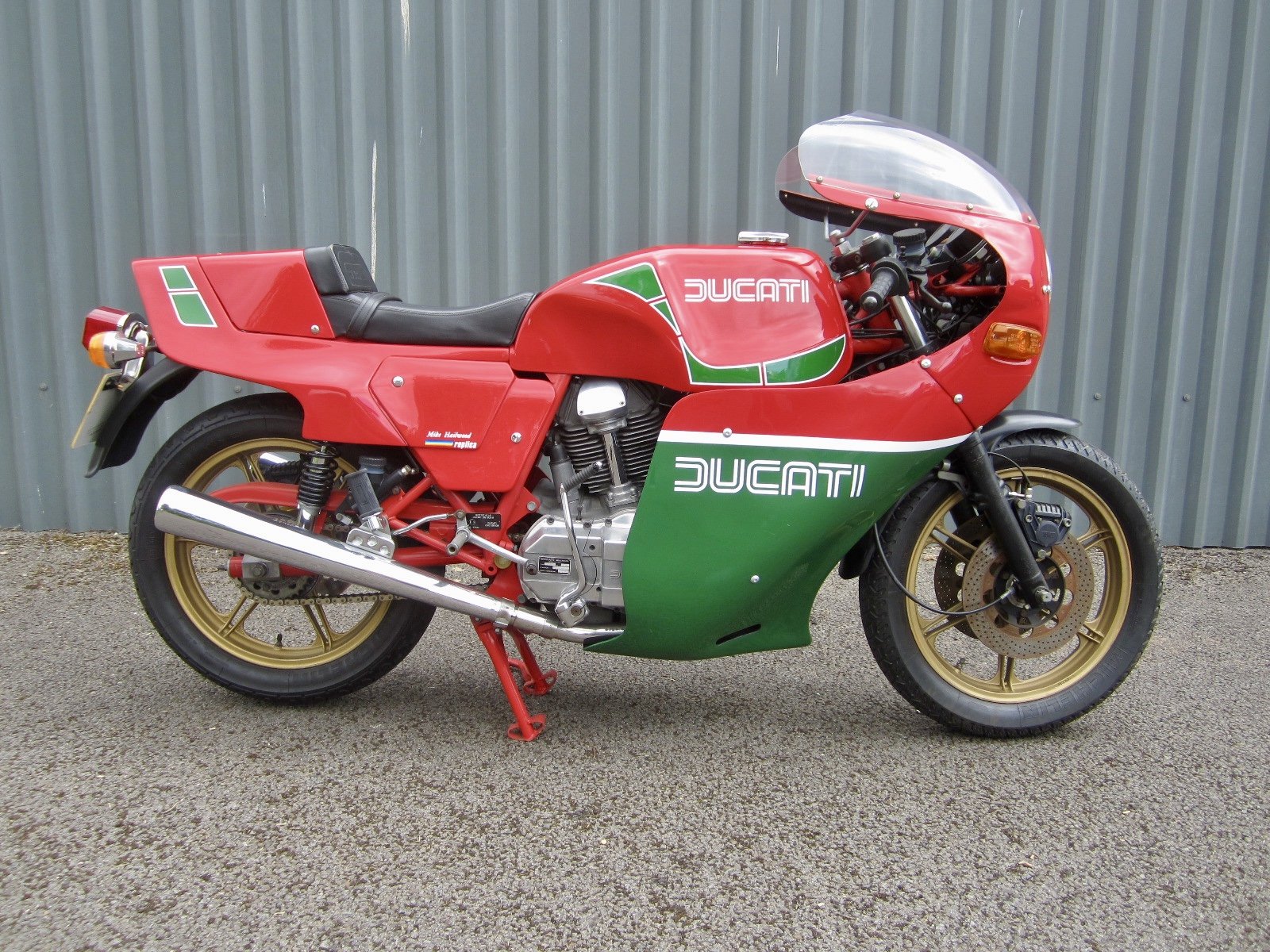 Supersport 900 SS MHR Mike Hailwood Replica