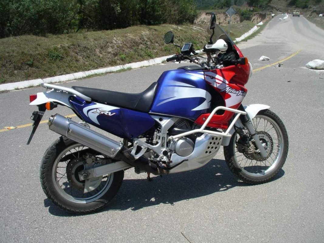 XRV 750 1 RD07 Africa Twin