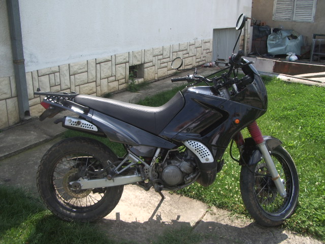 The Yamaha 125 at MotorBikeSpecs.net, the Motorcycle Specification 